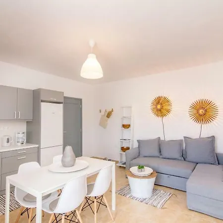 Ikies B Apartment Tinos